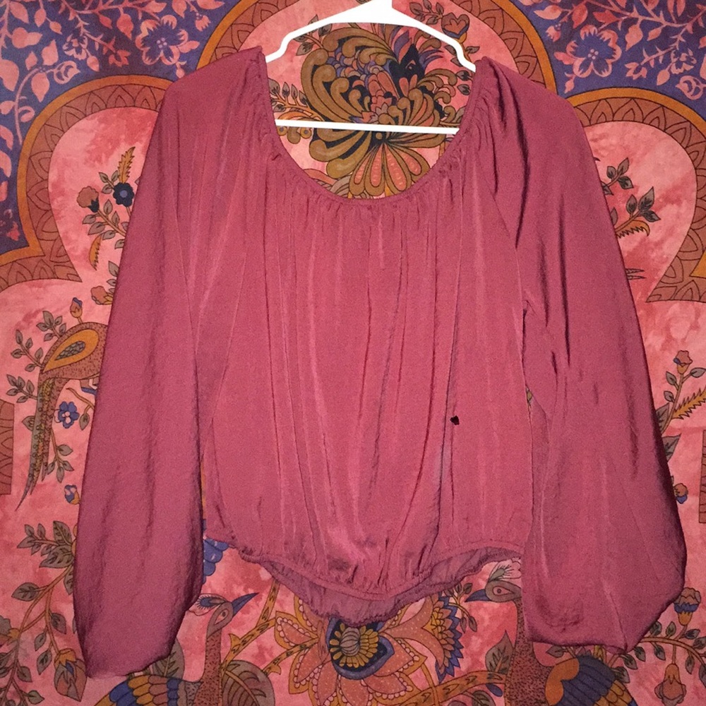 Crop top long sleeve shirt